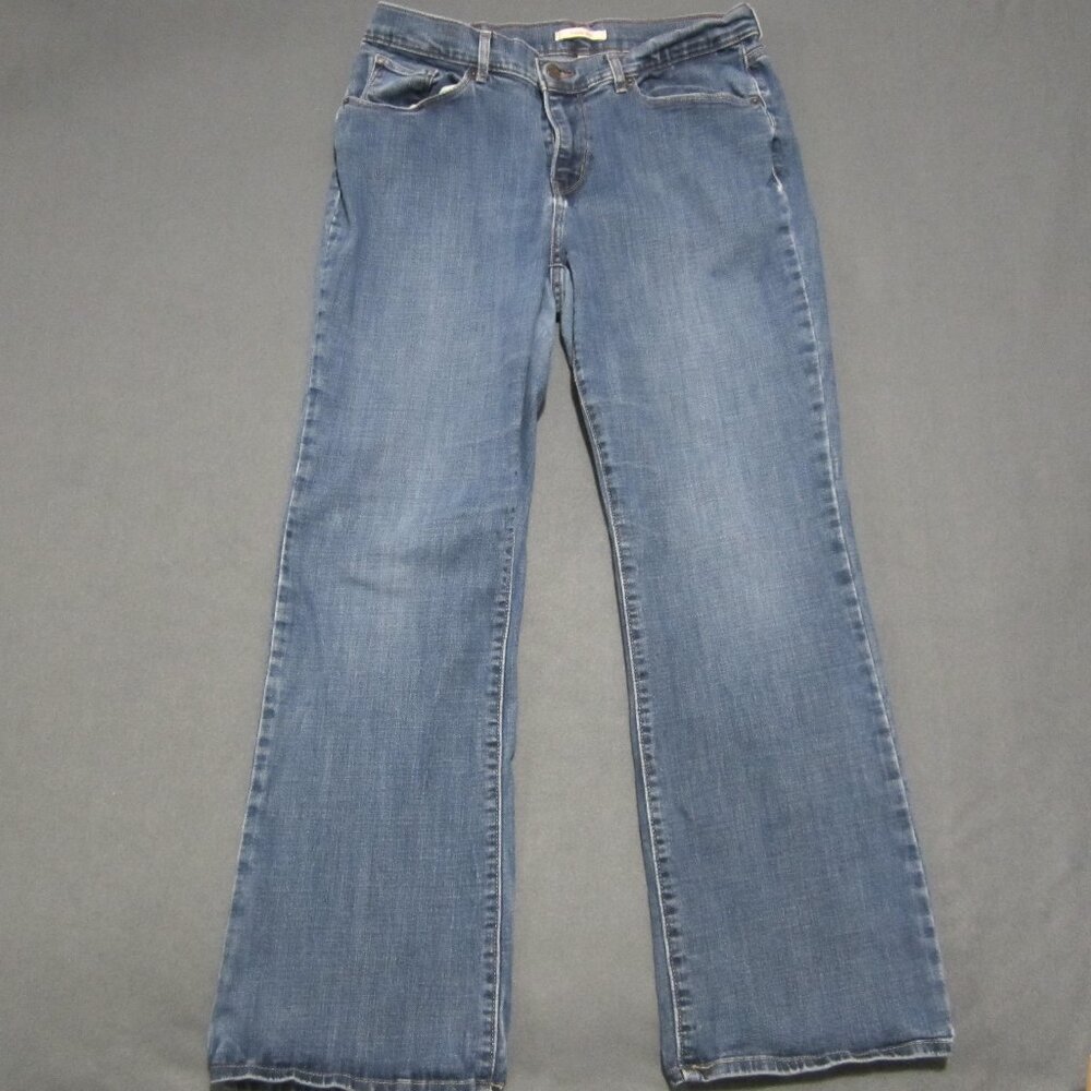 Levis Jeans Women Size 31 ( 31x29) Blue Classic Boot Denim Water Less
